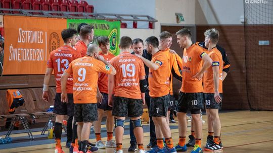 Przed ligowym meczem napięty grafik spotkań kontrolnych