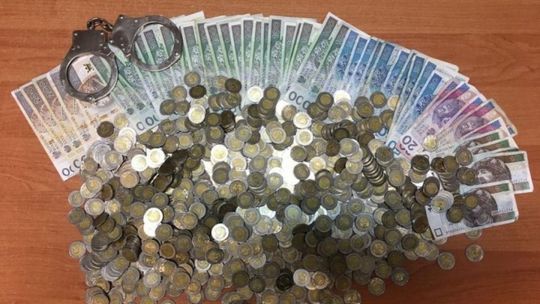 Przejęli automaty, gotówkę i narkotyki