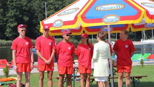 Przekazanie sprzętu ratowniczego 