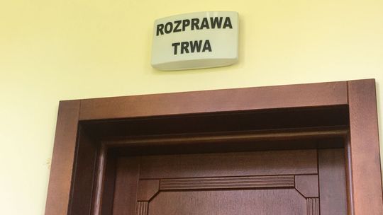Przesłuchanie poza sądem i ile kosztuje folia  reklamowa 