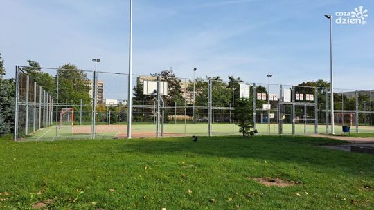 Przetargi na budowę sieci kanalizacyjnej czy hali Olimpia w Ostrowcu do  powtórki 