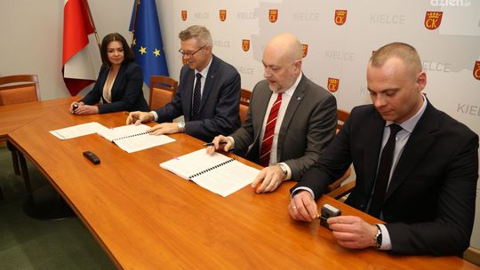 Przez najbliższe dwa lata odbiór odpadów zapewni firma Eneris