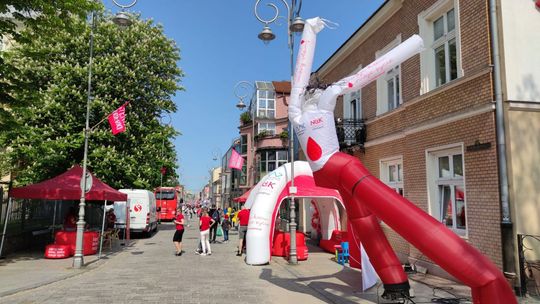 Przy pomniku Sienkiewicza można oddać krew