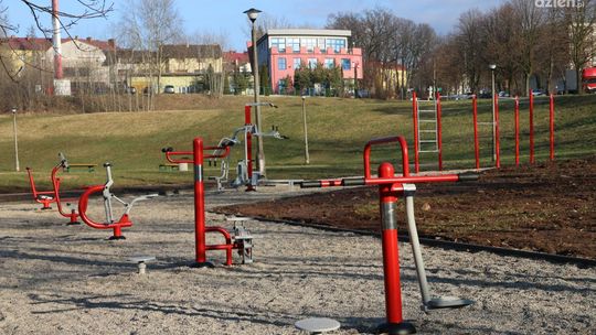 Przybywa miejsc do zabaw i ćwiczeń w plenerze Przybywa miejsc do zabaw i ćwiczeń w plenerze