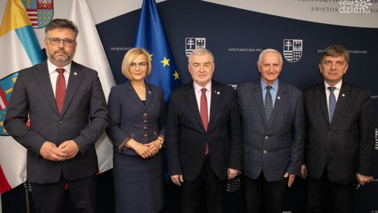 Przypinki z okazji 80. Rocznicy Zagłady Wsi Michniów