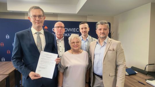 Radni jednogłośnie za uchwałą radnych PiS