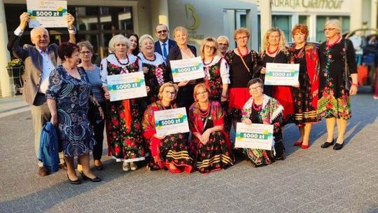 Radość z otrzymanych grantów na projekty