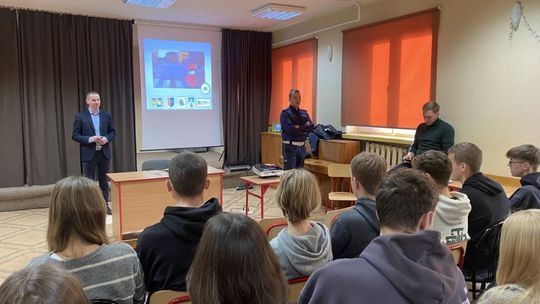 "Razem na drodze do odpowiedzialności" - ostrowiecka młodzież bierze udział w ważnej kampanii 