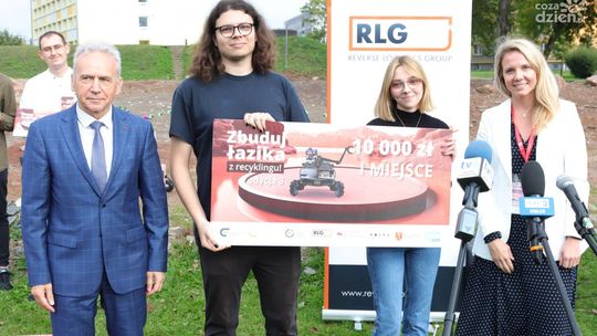 Recykling w kosmicznej odsłonie [galeria]