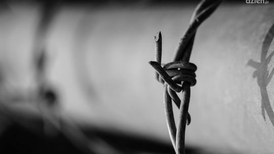 Rekonstrukcja "Rozbić więzienie UB" na kieleckim Wzgórzu Zamkowym