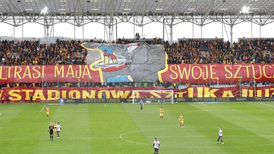 Rekordowy wyjazd kibiców Korony Kielce do Katowic