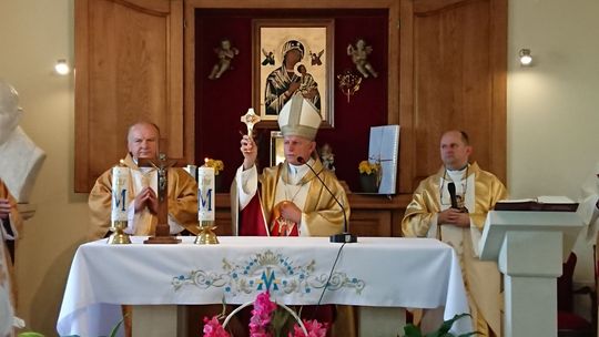 Relikwie św. Jana Pawła II trafiły do ostrowieckiego hospicjum
