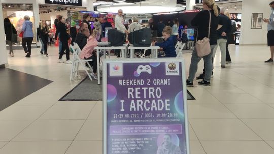 RETRO Weekend w Galerii Ostrowiec