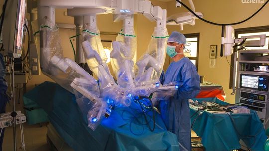 Robot da Vinci Xi już operuje w Czerwonej Górze