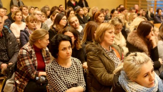 Rodzice wypowiedzieli się na temat podziału "jedynki" 