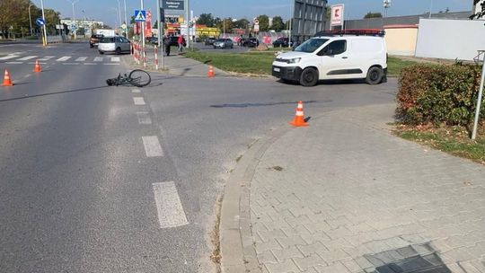 Rowerzystka potrącona na Alei Jana Pawła II