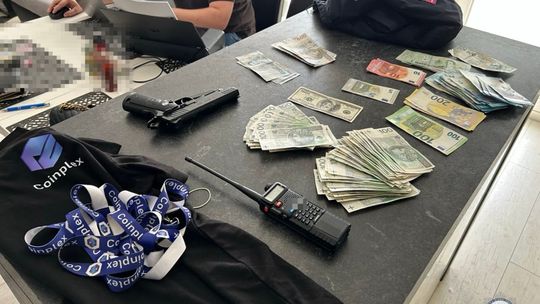 Rozbicie piramidy finansowej CoinPlex – zatrzymano 9 osób