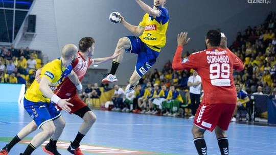 Rozdział 20: Ograć Dynamiczne, Dinamo Bukareszt