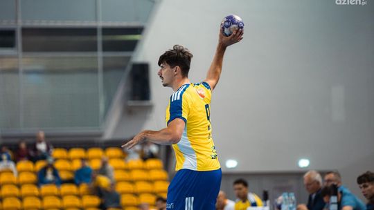 Rozdział 8: Przetarcie przed mistrzami świata