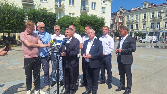 Rozwój Plus zainaugurował działalność w Świętokrzyskiem. Liderzy przedstawili program i zaprosili do współpracy