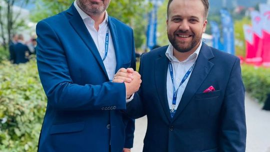 Ruch Marka Materka wychodzi w Polskę