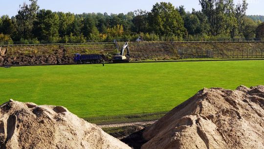 Ruszyła długo wyczekiwana przebudowa stadionu w Skarżysku