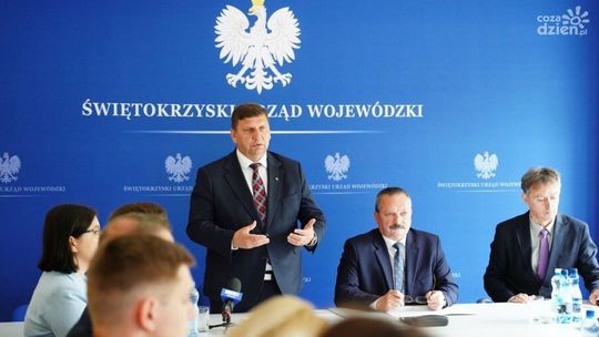 Rzekomy pomór drobiu w gminie Mniów. Prowadzone są działania kryzysowe