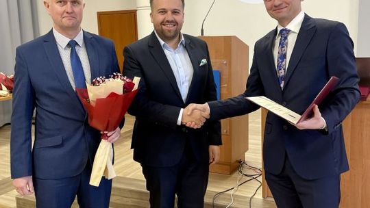 Samorządowcy z ugrupowania prezydenta Starachowic objęli funkcje wszystkie w radzie miasta 