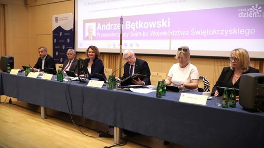 Sejmik Województwa Świętokrzyskiego obradował na XIV w tej kadencji sesji