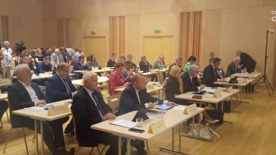 Sejmik zajmie się sprawą alkoholowej libacji w mauzoleum w Michniowie