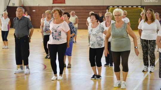 Seniorom z Ostrowca wigoru nie brakuje
