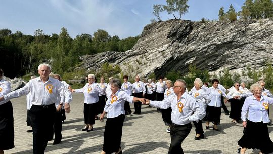 Seniorzy świętują w Starachowicach