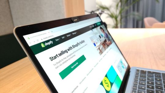 Shopify opinie — jak to wygląda wśród ekspertów?