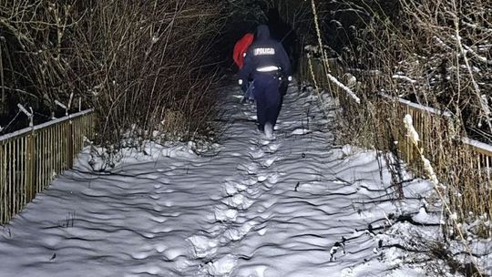 Silne mrozy. Służby w gotowości, apel o czujność i pomoc