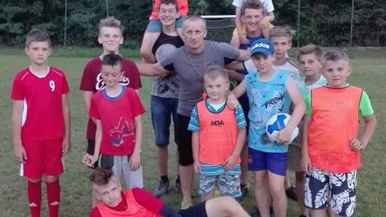 Skarbka - zapaleńcy futbolu mają gdzie trenować