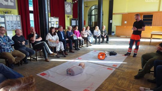 Skarżysko-Kamienna. Pokaz udzielania pierwszej pomocy