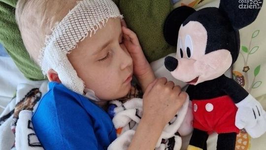 Skraca się termin zbiórki miliona złotych na leczenie Ignasia 