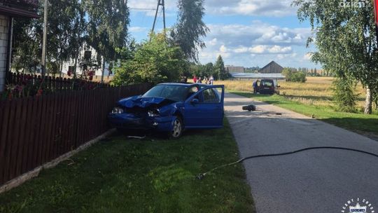 Skrajna nieodpowiedzialność na drodze. Pijany kierowca doprowadził do zderzenia dwóch aut