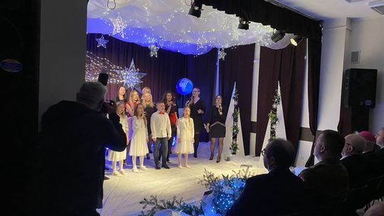 "Śladem gwiazdy" spektakl w wykonaniu uczniów 