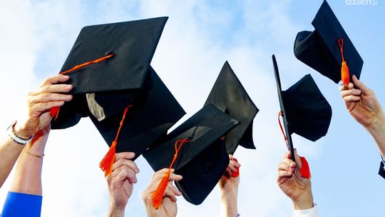 Spektakularny wzrost zarobków absolwentów Polibudy