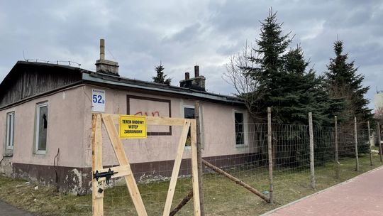 Starachowice: jest barak, będzie blok