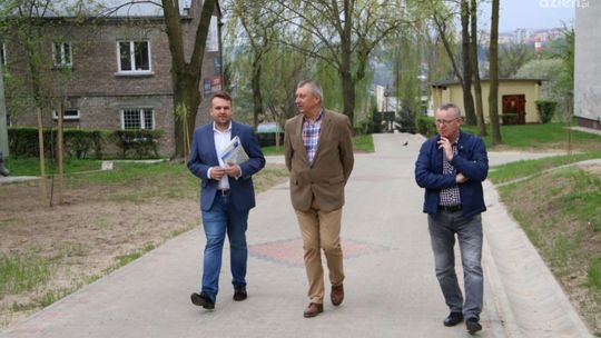 Starachowice. Nowy chodnik przy ul. Medycznej