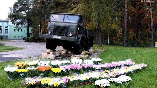 Starachowice: Producentom i handlowcom kwiatów pomaga też samorząd