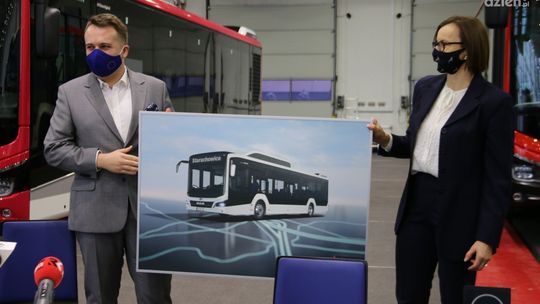 Starachowice: umowa na dostawę nowych autobusów miejskich podpisana