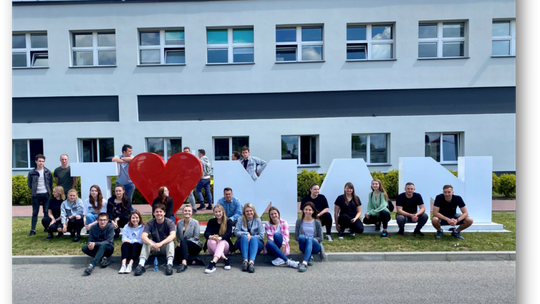 Starachowicki MAN stawia na absolwentów  i rozwój ich karier 