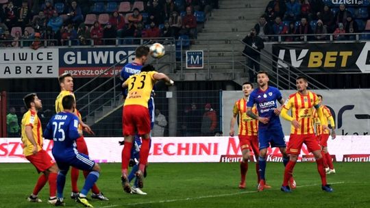 Starcie o miejsce 10! Korona Kielce wyrusza do Gliwic, kibice pomimo zakazu pojawią się w Gliwicach!