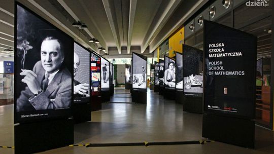 Sto lat polskiej nauki na wystawie