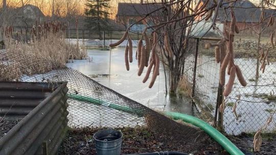 Strażacy  tym razem chronili przed wodą 