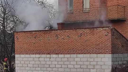 Strażacy zapobiegli pożarowi domu mieszkalnego 