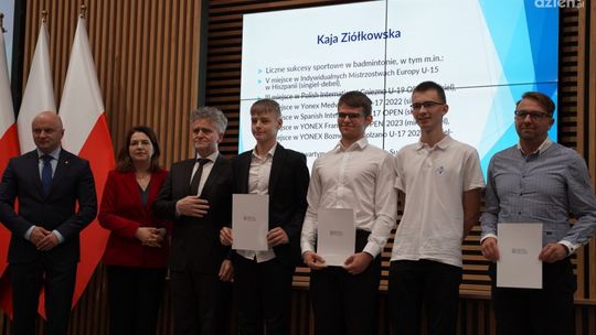 Stypendia dla uzdolnionej młodzieży